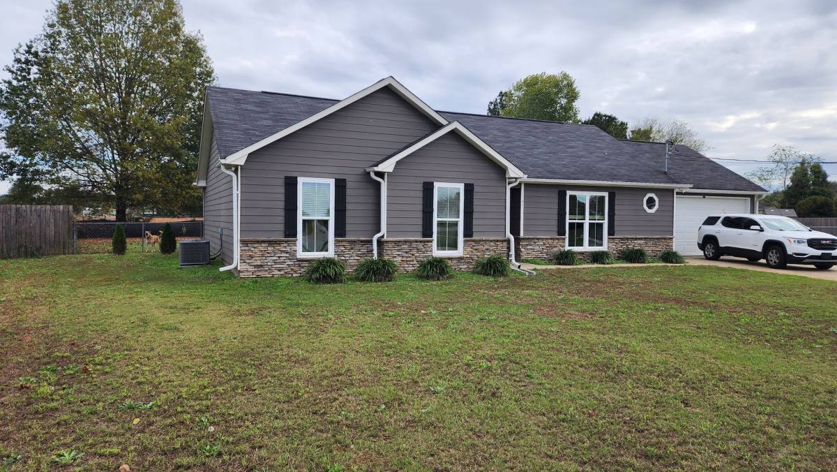 House for rent at 48 Wheatfield Dr, Fort Mitchell, AL 36856
