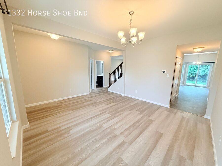 House for rent at 1332 Horse Shoe Bend, Greenwood, IN 46143