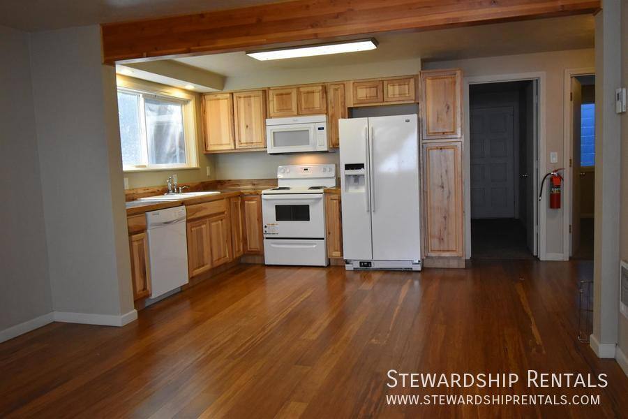 Apartment for rent at 1871 Harris Alley #14, Eugene, OR 97403