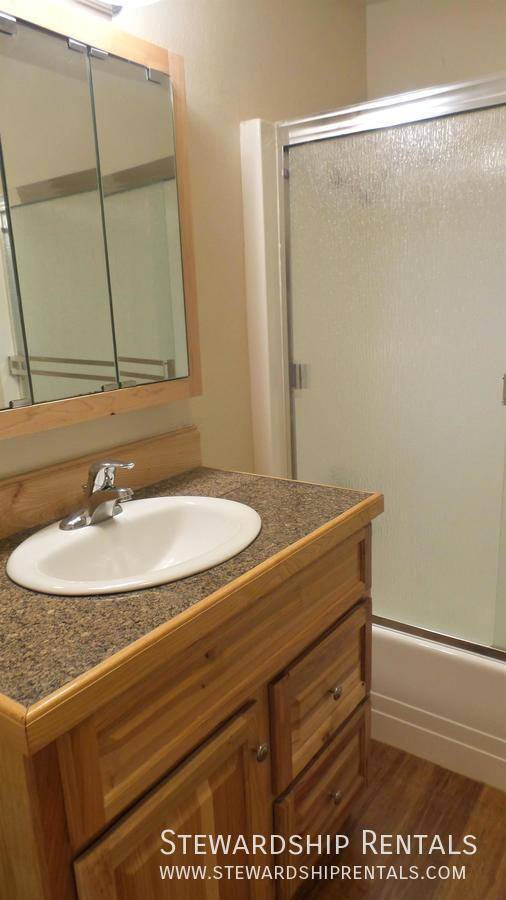 Apartment for rent at 1871 Harris Alley #14, Eugene, OR 97403