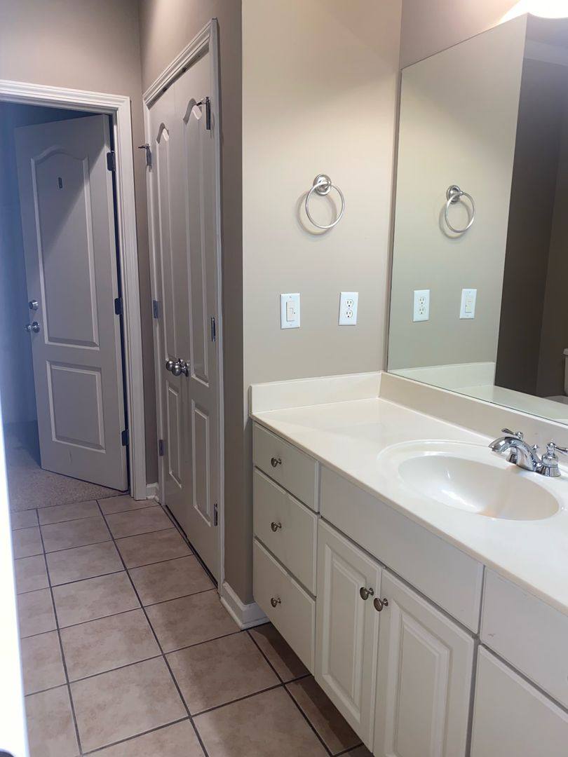 Townhouse for rent at 2526 Acton Park Lane, Birmingham, AL 35243