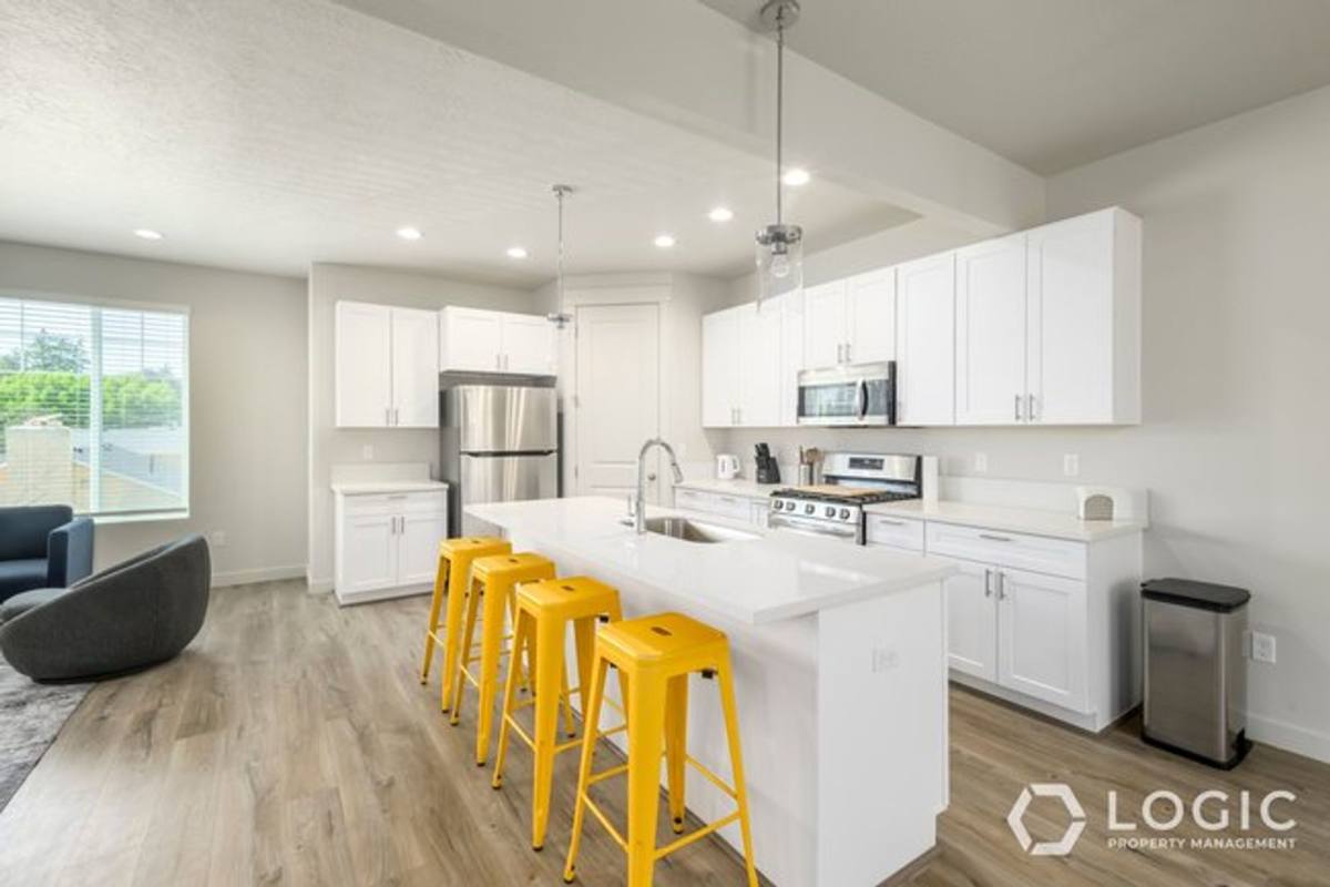 Townhouse for rent at 688 E 500 S #111, Provo, UT 84606
