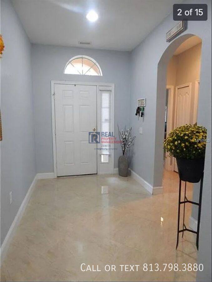 House for rent at 452 Westchester Hills Lane, Valrico, FL 33594