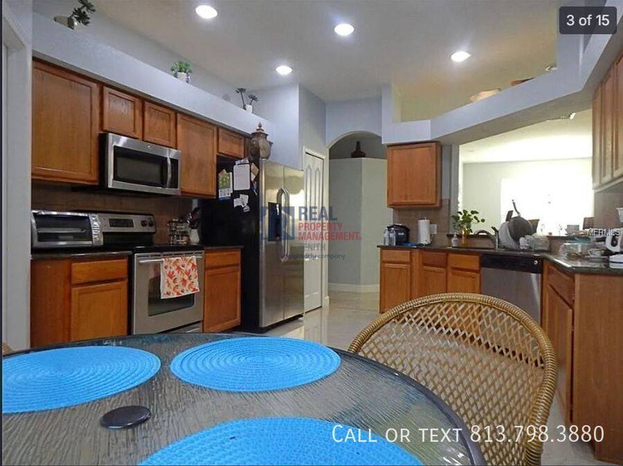 House for rent at 452 Westchester Hills Lane, Valrico, FL 33594