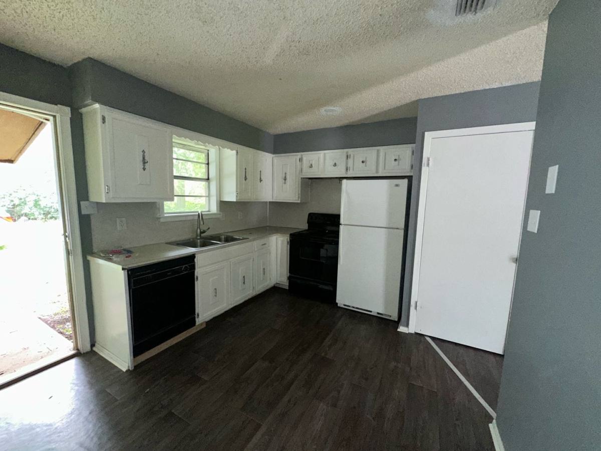 Townhouse for rent at 12122 Michael St, Tyler, TX 75706