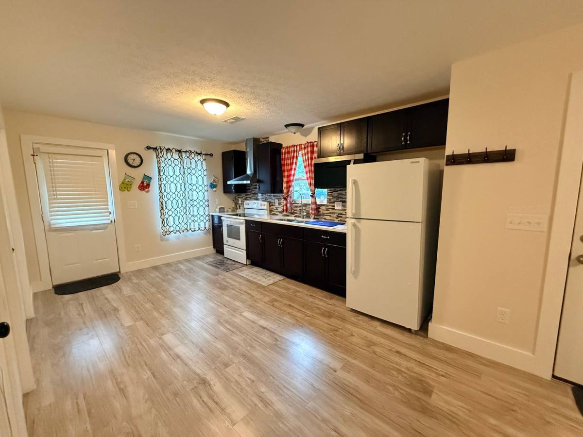 House for rent at 400 Gayle Way, Bowling Green, KY 42101