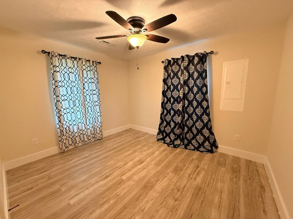 House for rent at 400 Gayle Way, Bowling Green, KY 42101