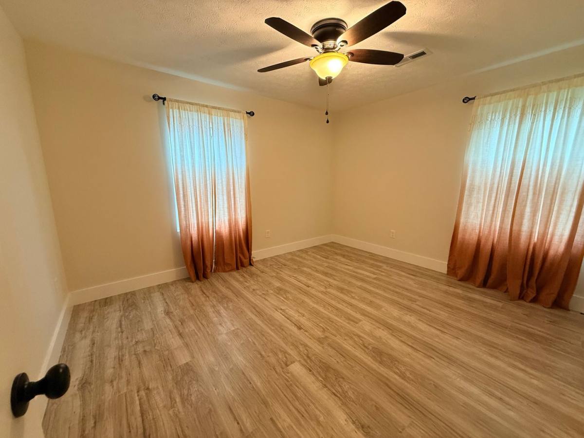 House for rent at 400 Gayle Way, Bowling Green, KY 42101