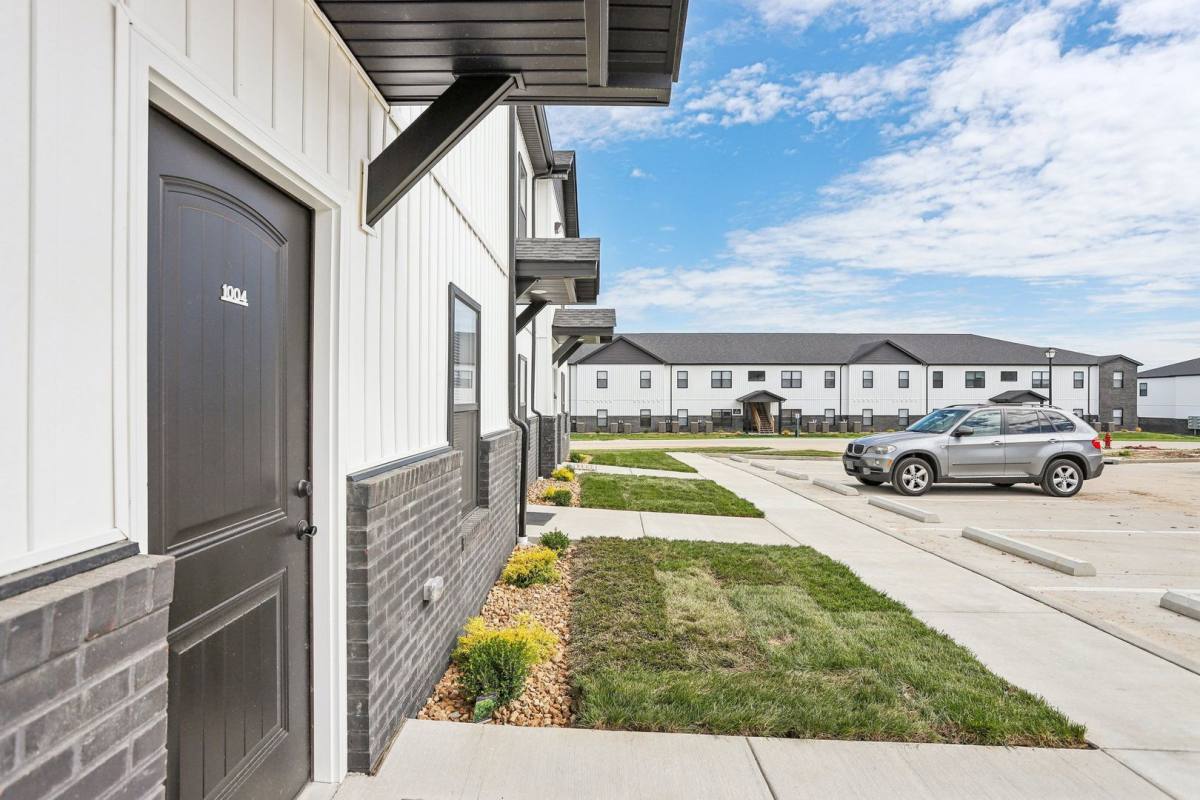 Townhouse for rent at 1302 Parkview Dr, Wright City, MO 63390