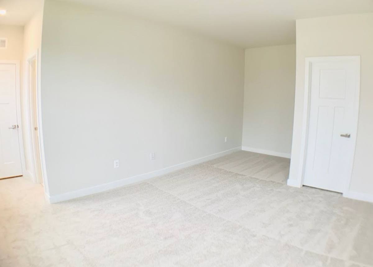 Townhouse for rent at 11380 Willow Green Circle, Manassas, VA 20109