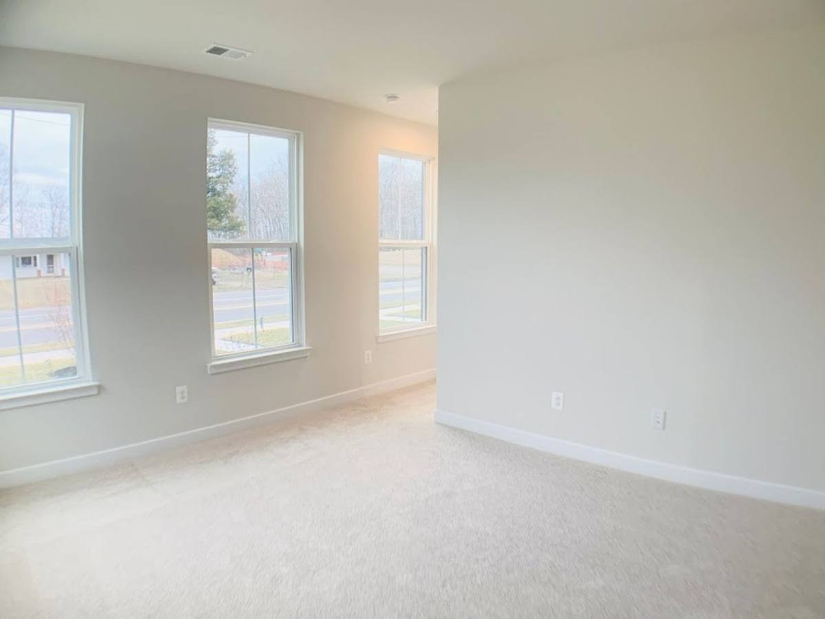 Townhouse for rent at 11380 Willow Green Circle, Manassas, VA 20109