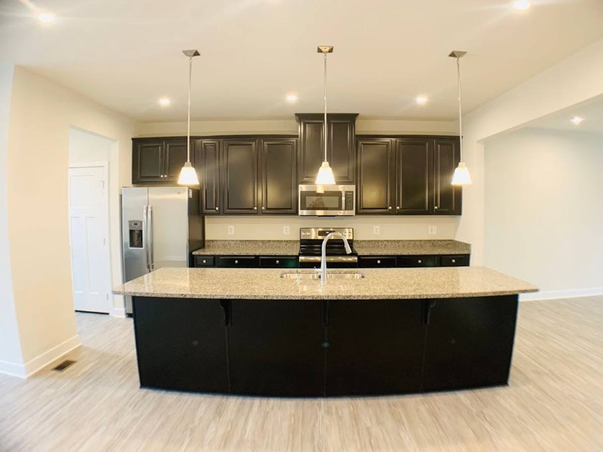 Townhouse for rent at 11380 Willow Green Circle, Manassas, VA 20109