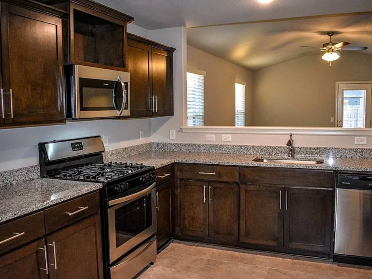 House for rent at 7218 S Laurel Place, Broken Arrow, OK 74011