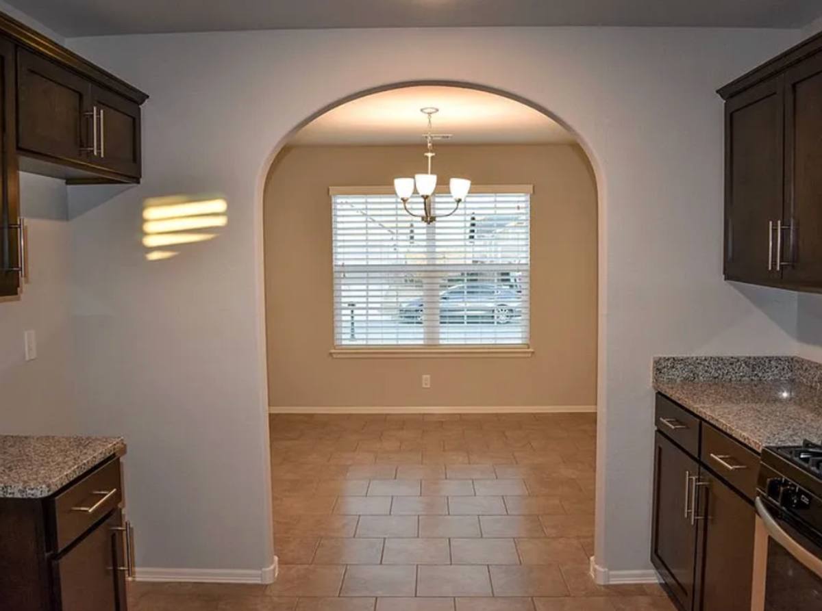 House for rent at 7218 S Laurel Place, Broken Arrow, OK 74011