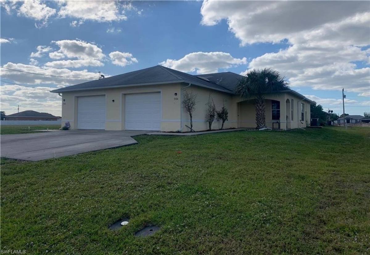 Apartment for rent at 1510 Andalusia Blvd, Cape Coral, FL 33909