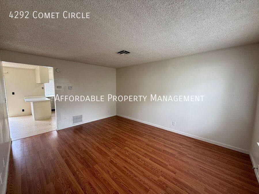 Townhouse for rent at 4292 Comet Circle, Union City, CA 94587