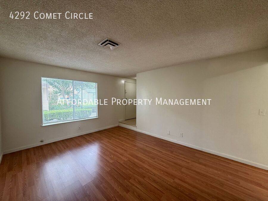 Townhouse for rent at 4292 Comet Circle, Union City, CA 94587