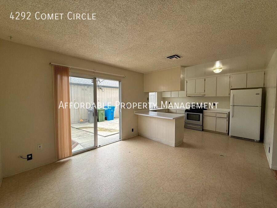 Townhouse for rent at 4292 Comet Circle, Union City, CA 94587