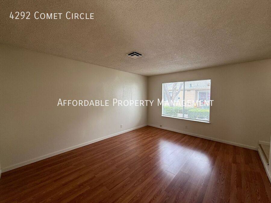 Townhouse for rent at 4292 Comet Circle, Union City, CA 94587