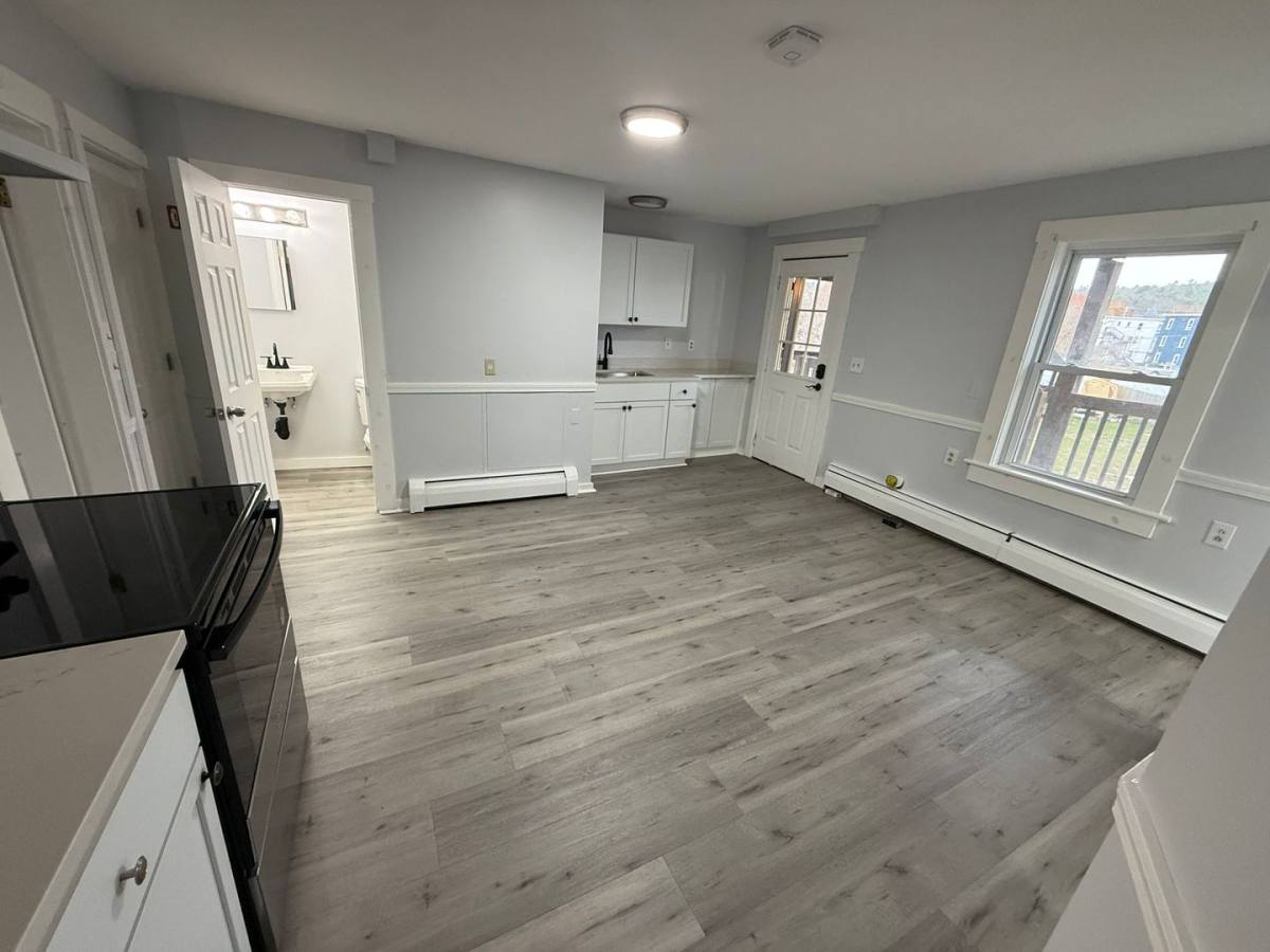 Apartment for rent at 32 Worcester St, Southbridge, MA 01550