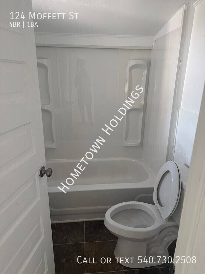 House for rent at 124 Moffett St, Danville, VA 24540