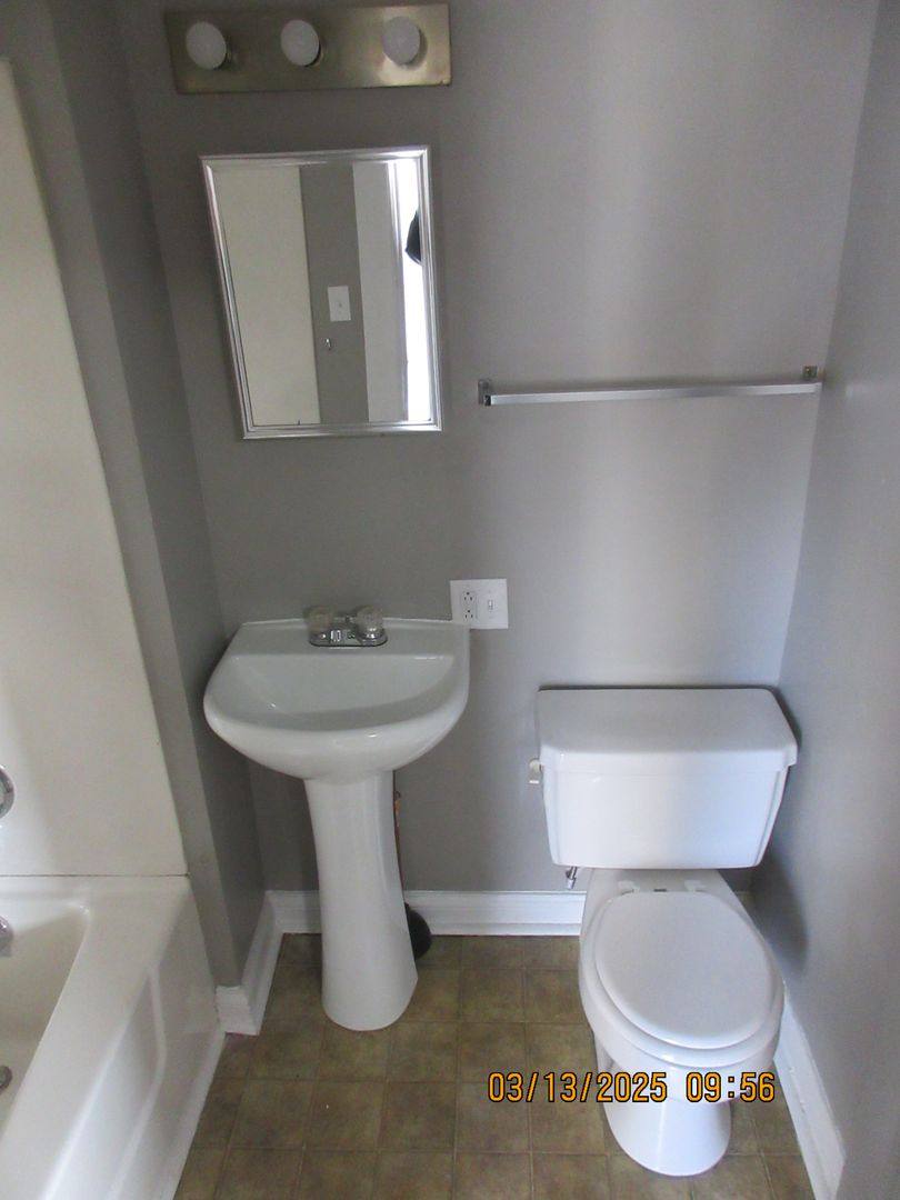Apartment for rent at 130 W Creighton Ave, Fort Wayne, IN 46807