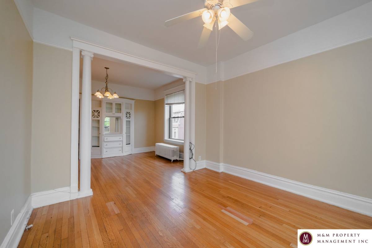 Apartment for rent at 1409 W Lexington, Chicago, IL 60607