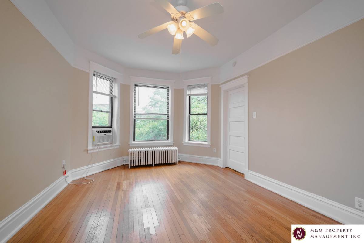 Apartment for rent at 1409 W Lexington, Chicago, IL 60607