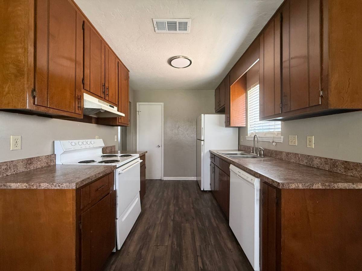 Apartment for rent at 1411 Lazybrook #D, Tallahassee, FL 32301