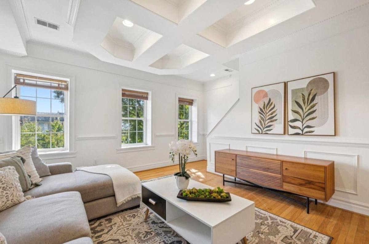Condo for rent at 224 S St NE, Washington, DC 20002