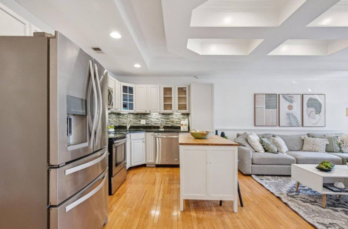 Condo for rent at 224 S St NE, Washington, DC 20002