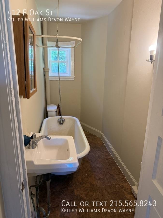 Townhouse for rent at 412 E Oak St, Norristown, PA 19401