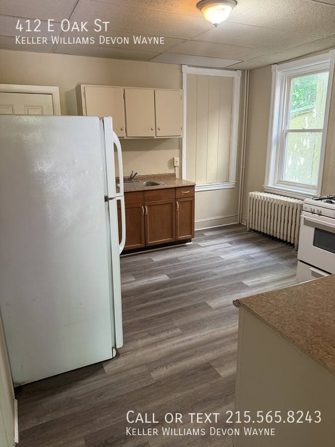 Townhouse for rent at 412 E Oak St, Norristown, PA 19401