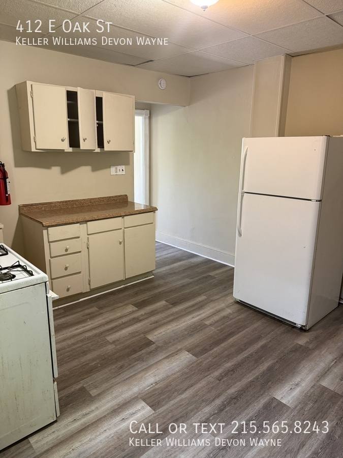Townhouse for rent at 412 E Oak St, Norristown, PA 19401