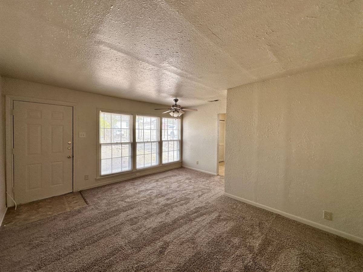Townhouse for rent at 1102 1104 Williamson Dr, Killeen, TX 76541