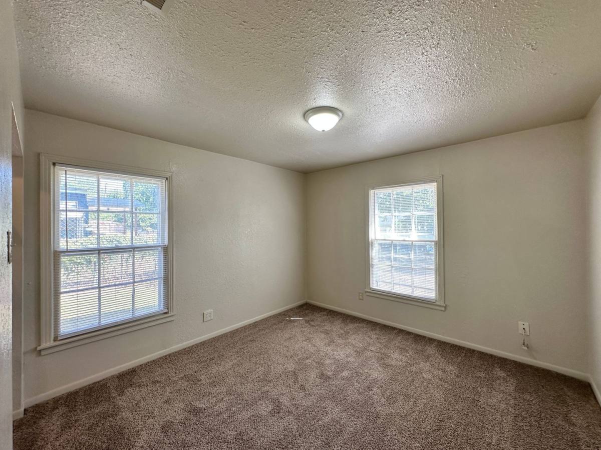 Townhouse for rent at 1102 1104 Williamson Dr, Killeen, TX 76541