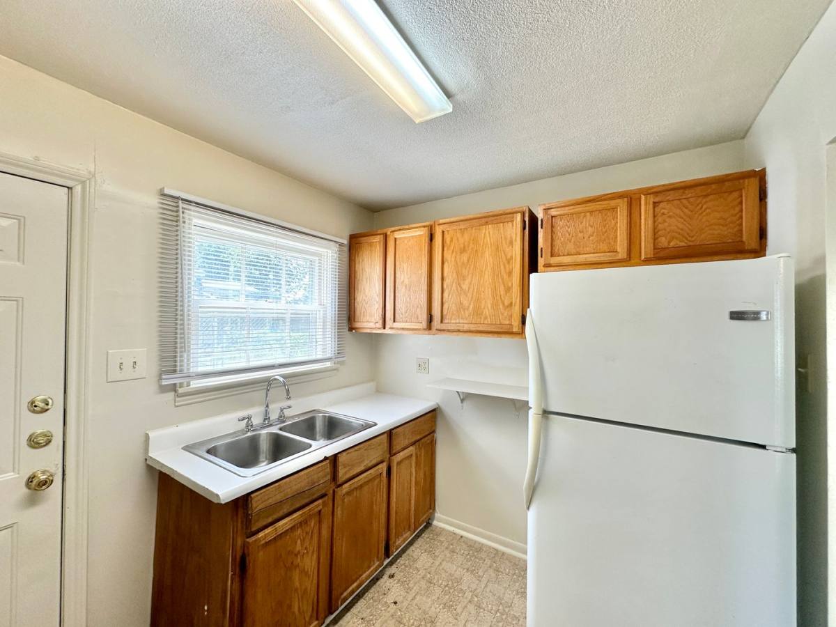 Townhouse for rent at 1102 1104 Williamson Dr, Killeen, TX 76541