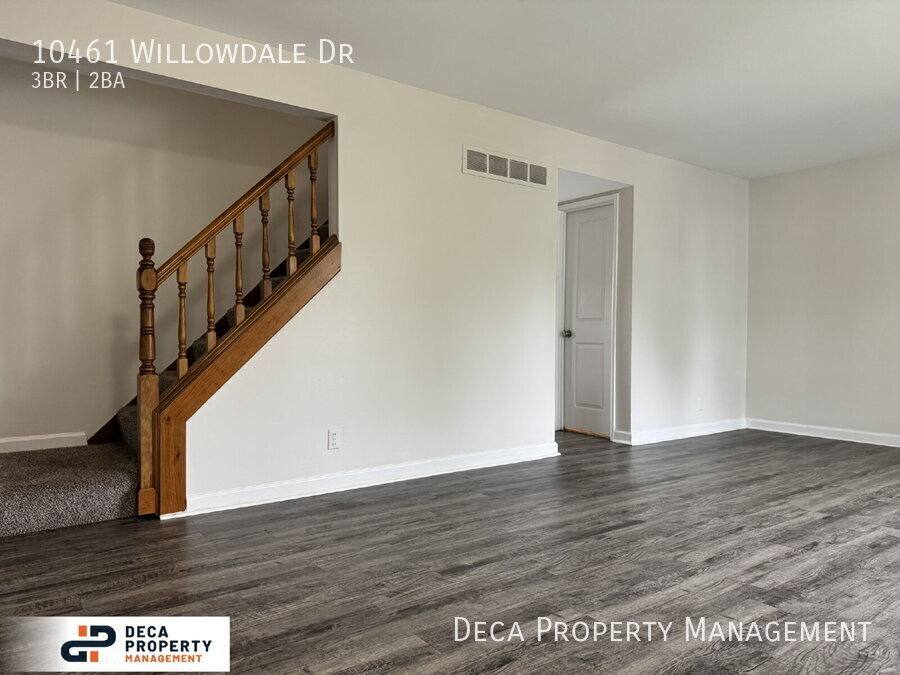 Apartment for rent at 10461 Willowdale Dr, Saint Louis, MO 63146
