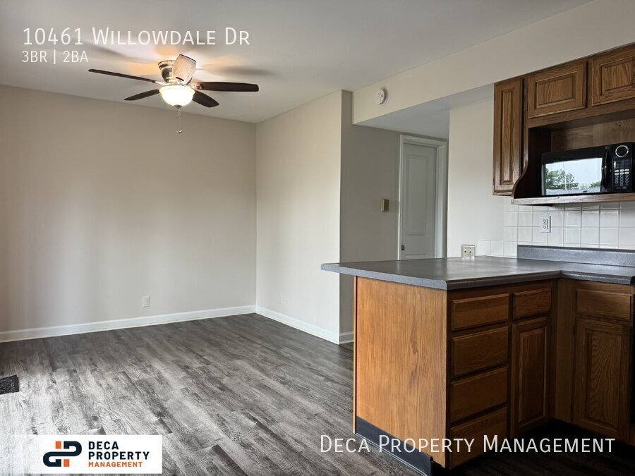 Apartment for rent at 10461 Willowdale Dr, Saint Louis, MO 63146