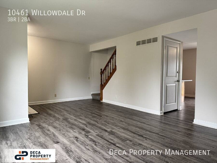 Apartment for rent at 10461 Willowdale Dr, Saint Louis, MO 63146