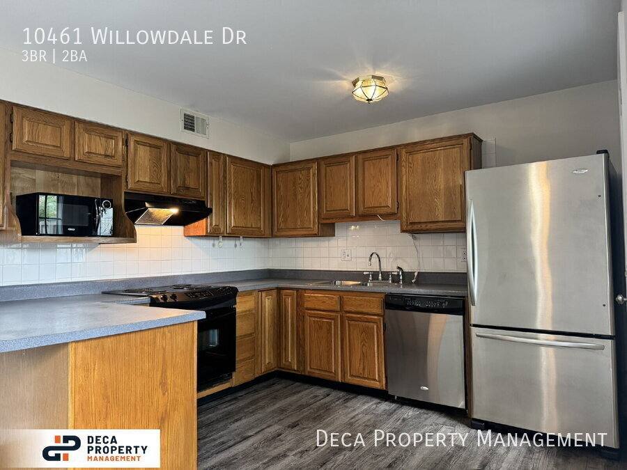 Apartment for rent at 10461 Willowdale Dr, Saint Louis, MO 63146