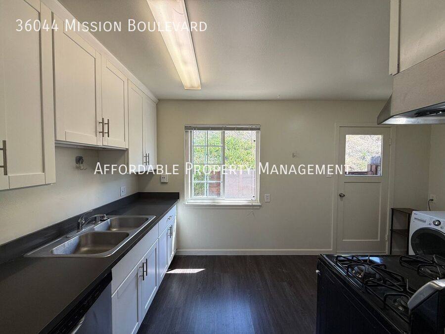 Apartment for rent at 36044 Mission Blvd, Fremont, CA 94536