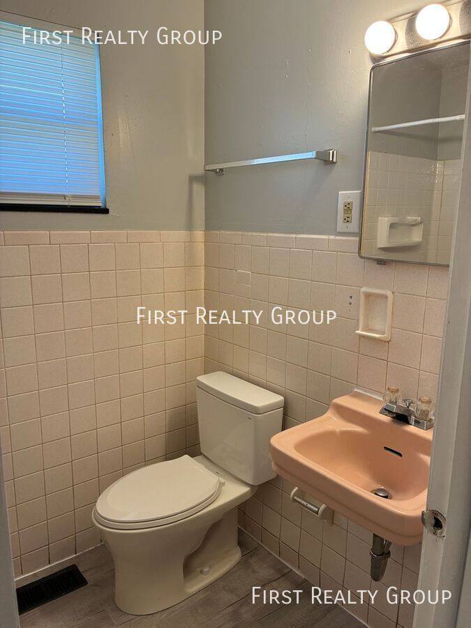 Apartment for rent at 11 S Sperling Ave #A, Dayton, OH 45403