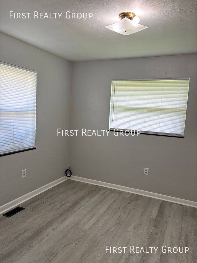 Apartment for rent at 11 S Sperling Ave #A, Dayton, OH 45403