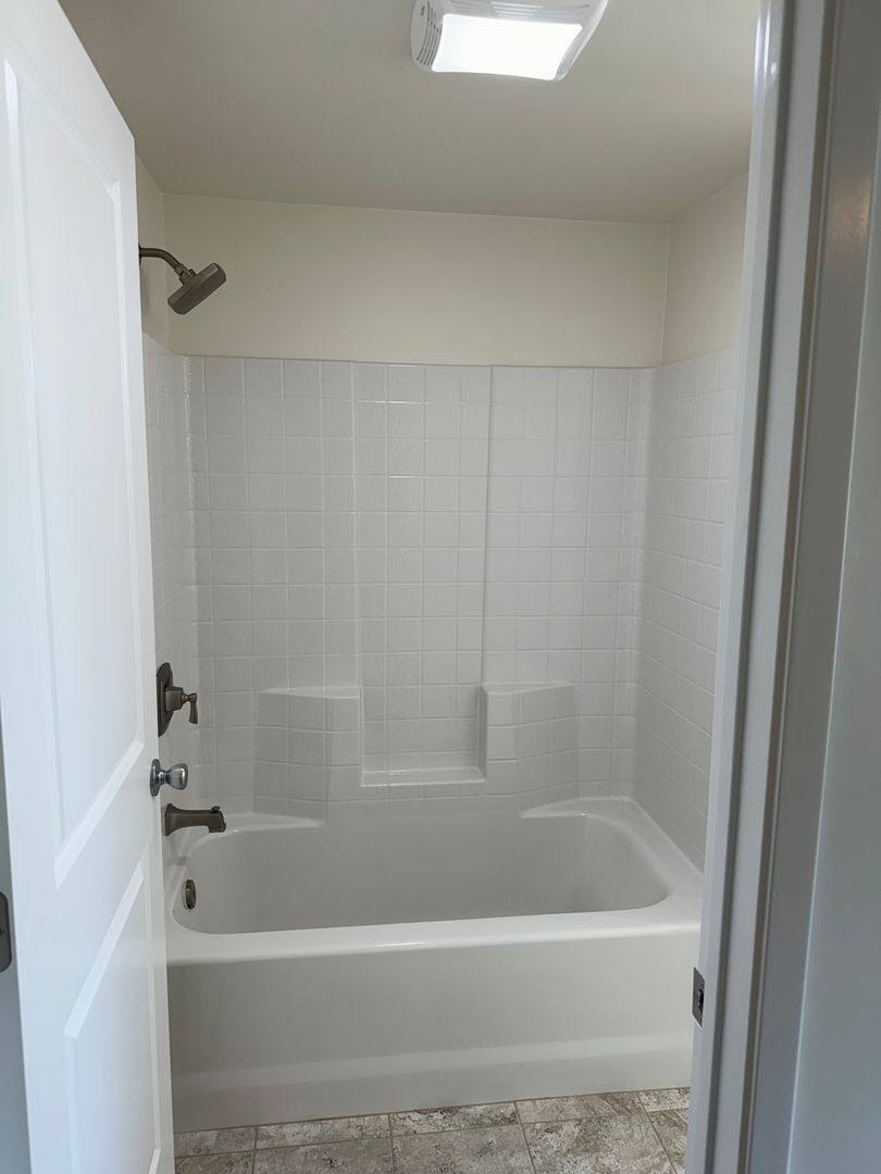 Apartment for rent at 3205 Midway Dr, San Diego, CA 92110