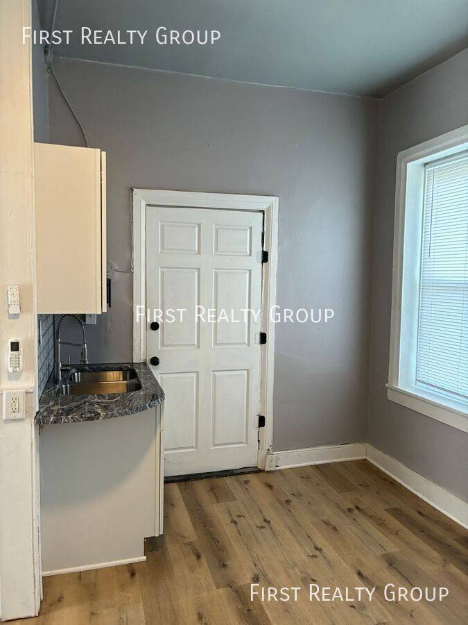 Apartment for rent at 111 S Main St #4, Miamisburg, OH 45342
