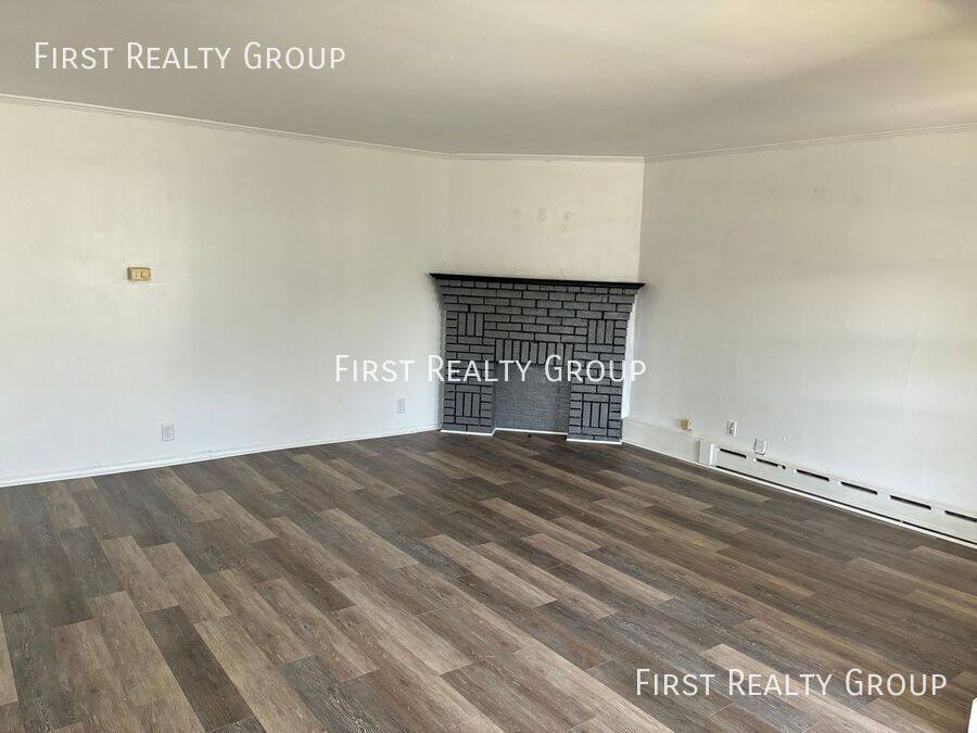 Apartment for rent at 908 Washington Ave #A, Piqua, OH 45356