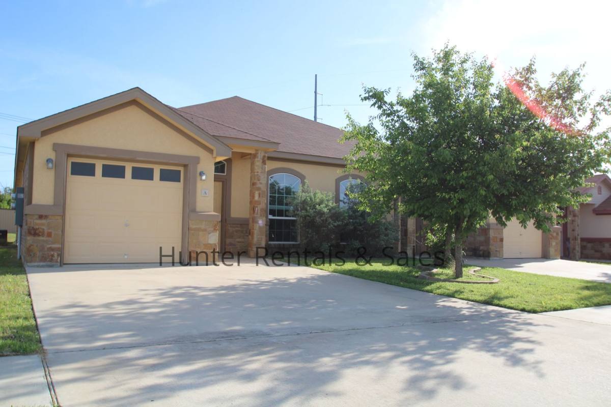 Townhouse for rent at 203-A Study Hall Loop, Killeen, TX 76549
