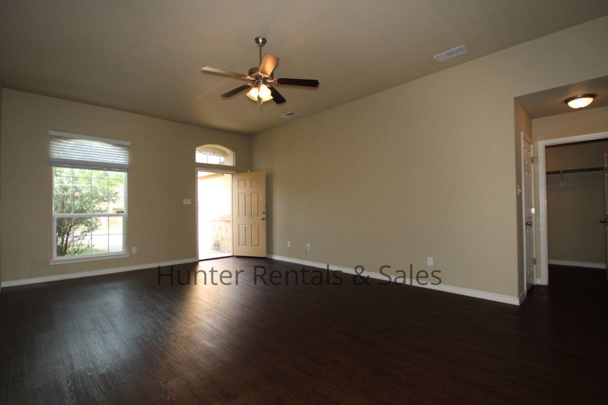 Townhouse for rent at 203-A Study Hall Loop, Killeen, TX 76549
