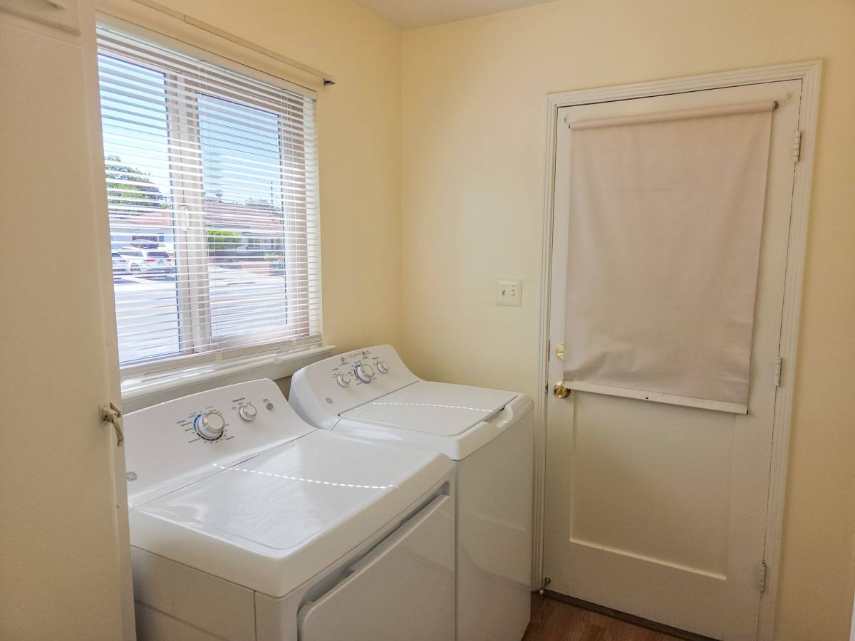 Apartment for rent at 1530 S Wolfe Rd, Sunnyvale, CA 94087
